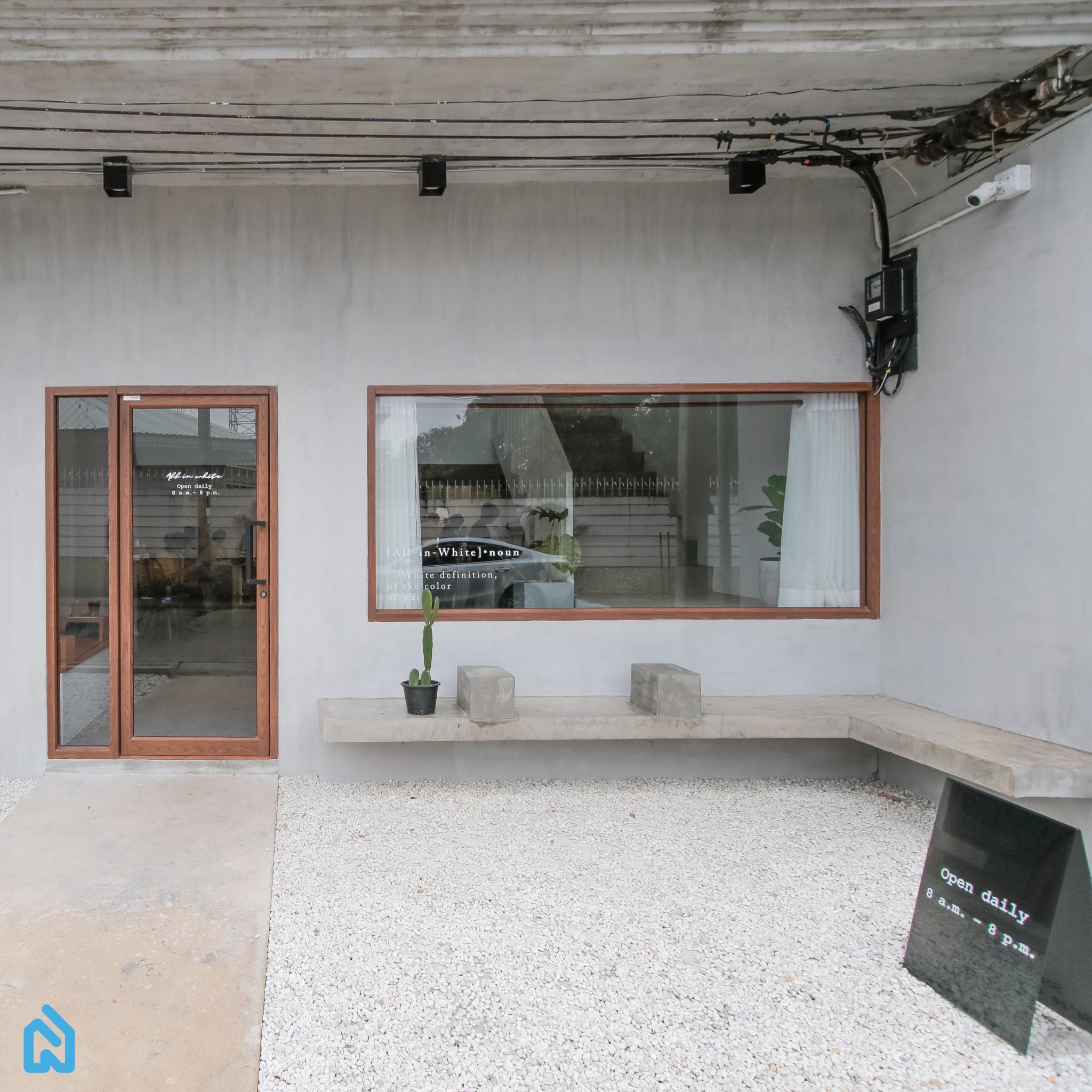 All In White cafe renovate ขอนแก่น